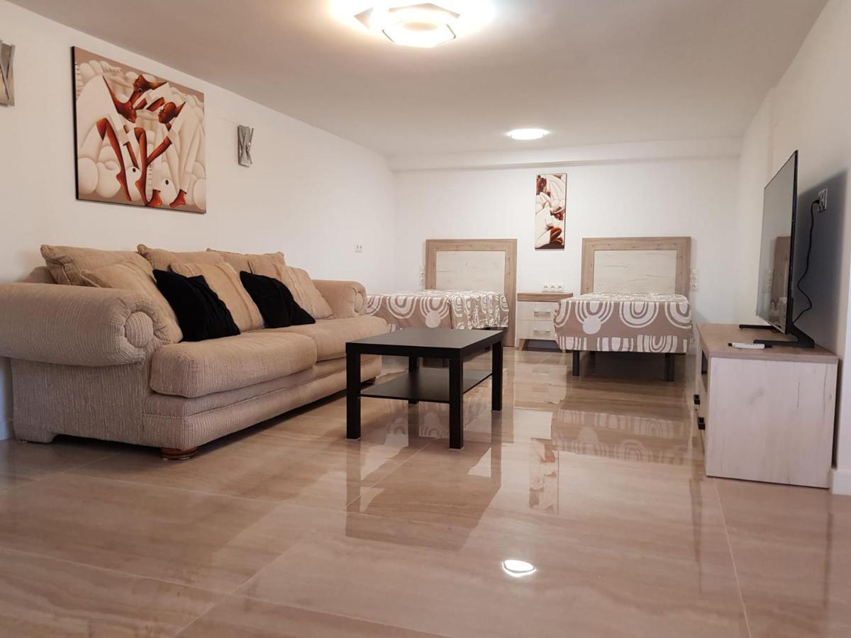 Deluxe Studio Athos 50 Mp Garden Patio Benalmadena Golf & Beach Екстериор снимка