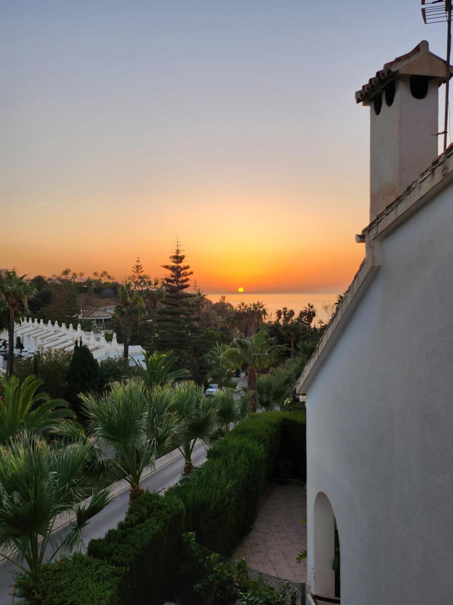 Deluxe Studio Athos 50 Mp Garden Patio Benalmadena Golf & Beach Екстериор снимка